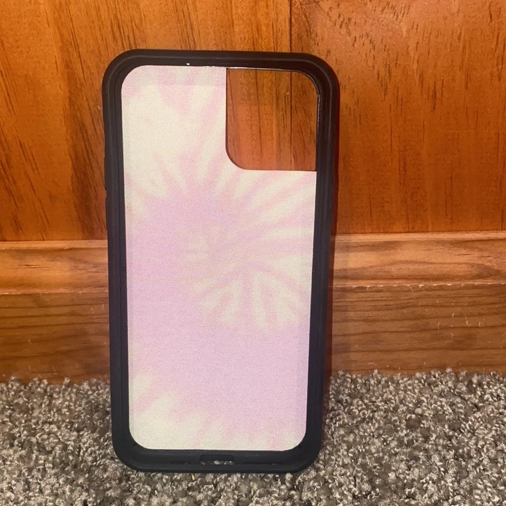 NWOT Wildflower iPhone 11 Pro Case